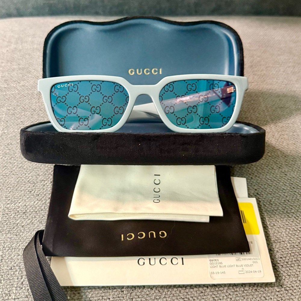 Gucci GG logo mirrored sunglasses
